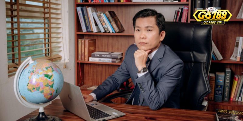 Jones Phạm